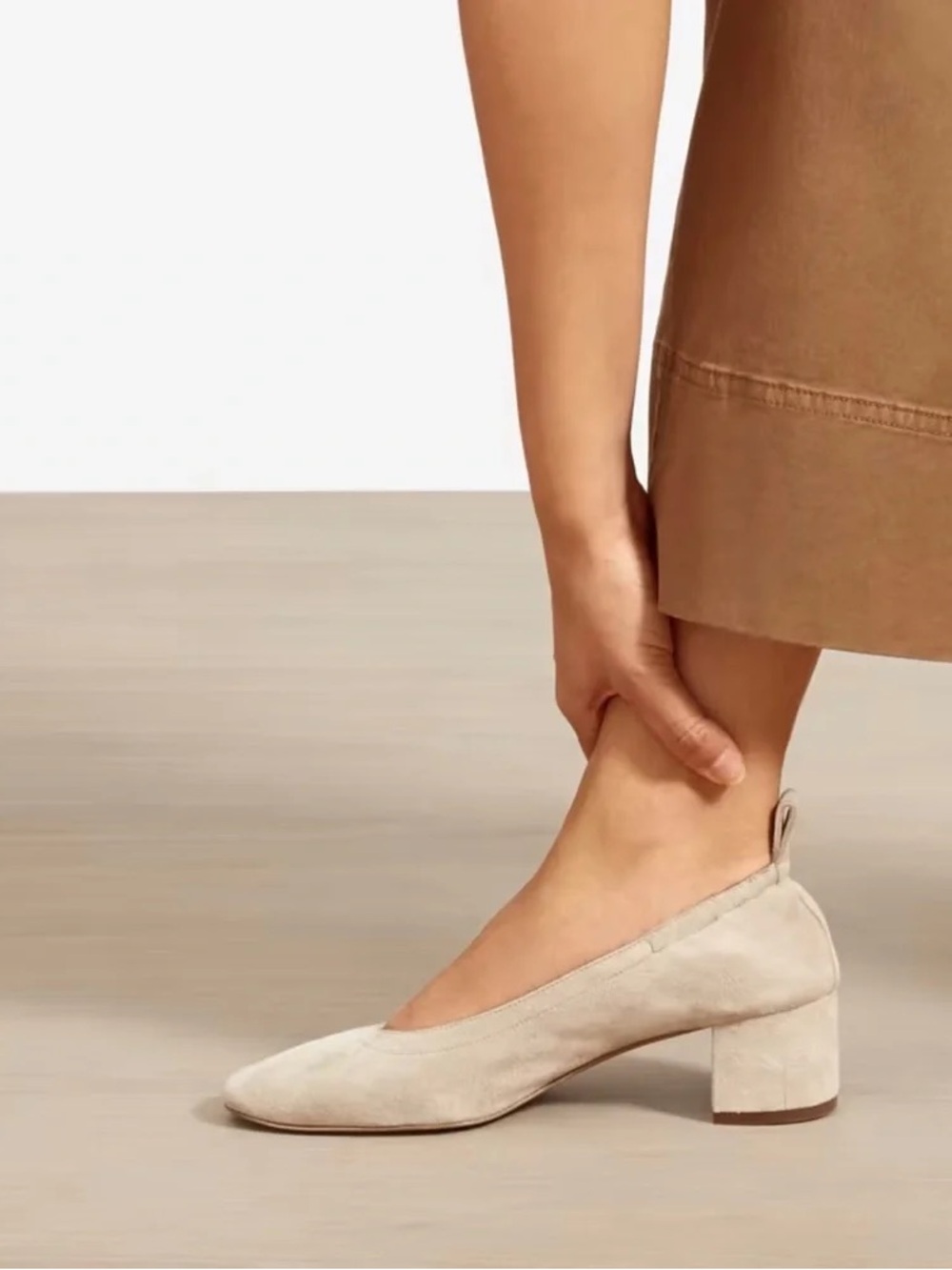 EVERLANE The Italian Leather Day Heel Natural Suede size 8